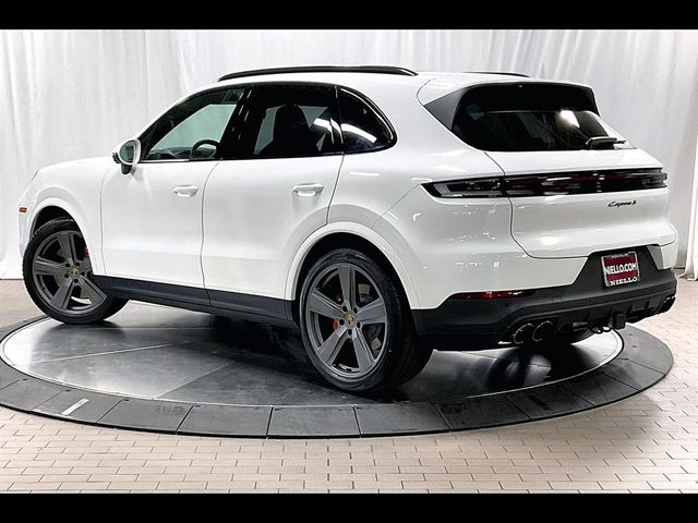 2024 Porsche Cayenne S