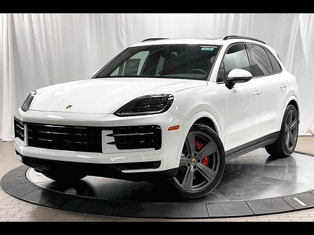 2024 Porsche Cayenne S