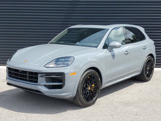 2024 Porsche Cayenne S