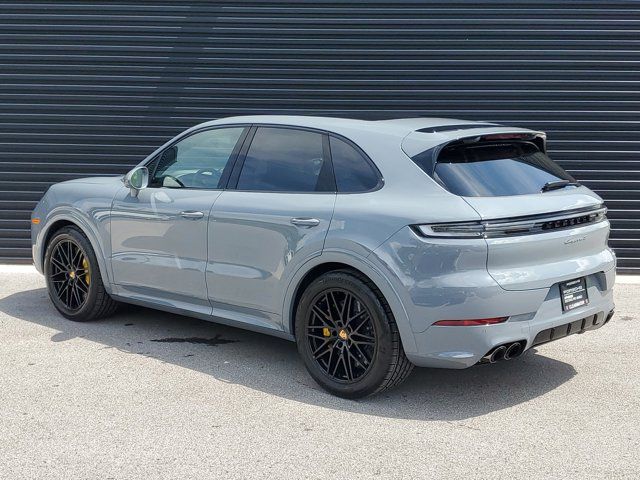 2024 Porsche Cayenne S