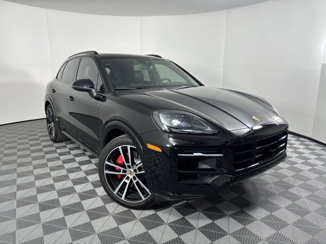 2024 Porsche Cayenne S