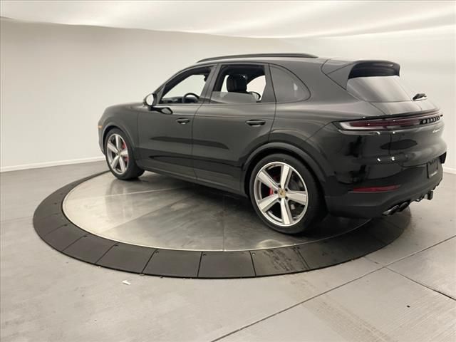 2024 Porsche Cayenne S