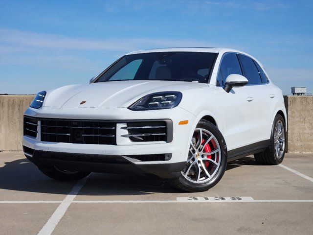 2024 Porsche Cayenne S