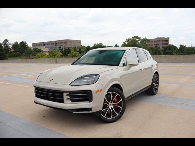 2024 Porsche Cayenne S