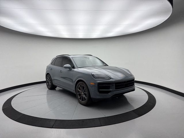 2024 Porsche Cayenne S