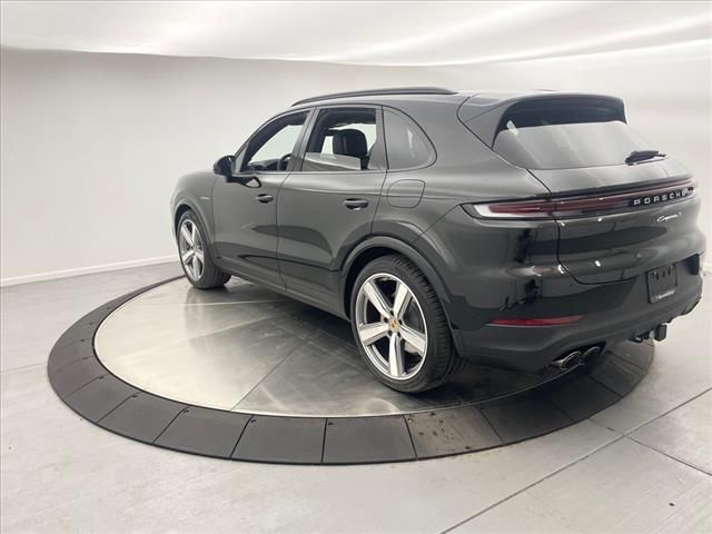 2024 Porsche Cayenne E-Hybrid S