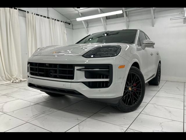 2024 Porsche Cayenne S