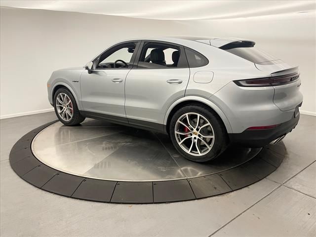 2024 Porsche Cayenne Turbo E-Hybrid