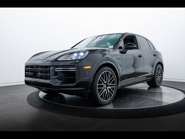 2024 Porsche Cayenne Turbo E-Hybrid