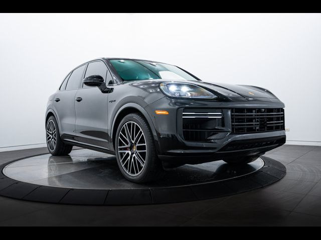 2024 Porsche Cayenne Turbo E-Hybrid