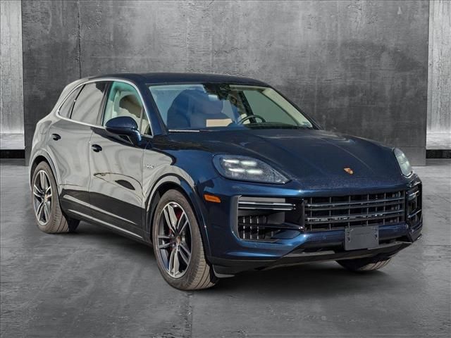 2024 Porsche Cayenne Turbo E-Hybrid