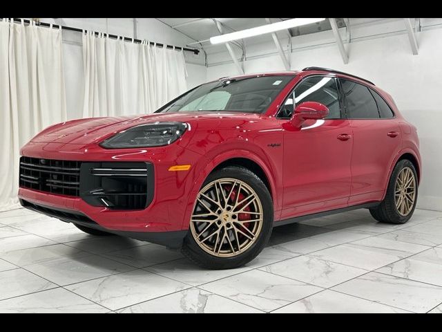 2024 Porsche Cayenne Turbo E-Hybrid