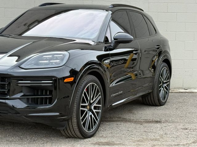 2024 Porsche Cayenne Turbo E-Hybrid