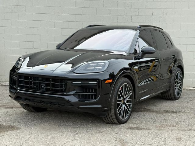 2024 Porsche Cayenne Turbo E-Hybrid