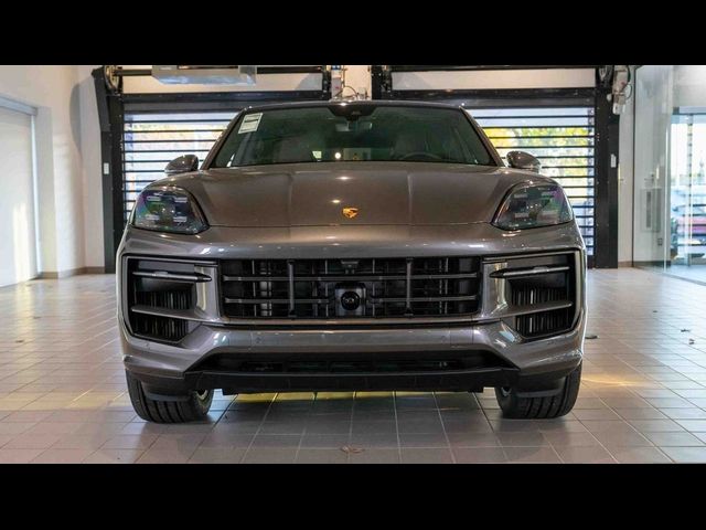 2024 Porsche Cayenne Base