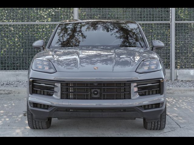 2024 Porsche Cayenne Base