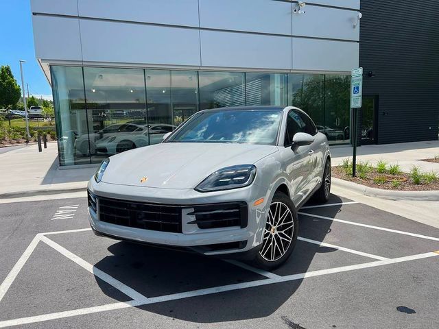 2024 Porsche Cayenne Base