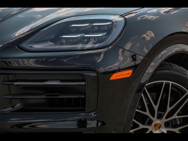 2024 Porsche Cayenne Base