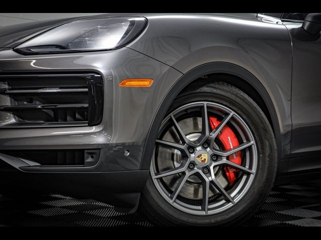 2024 Porsche Cayenne S