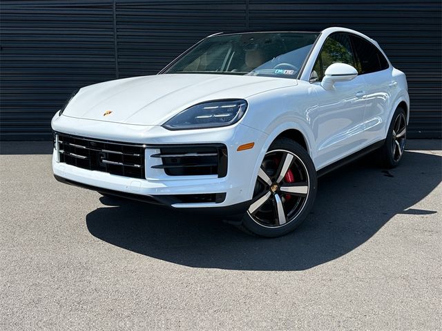 2024 Porsche Cayenne S