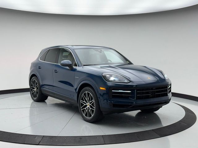 2024 Porsche Cayenne E-Hybrid Base