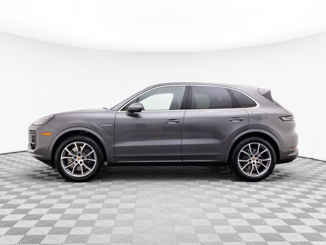 2024 Porsche Cayenne E-Hybrid Base