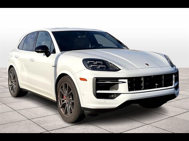 2024 Porsche Cayenne E-Hybrid S