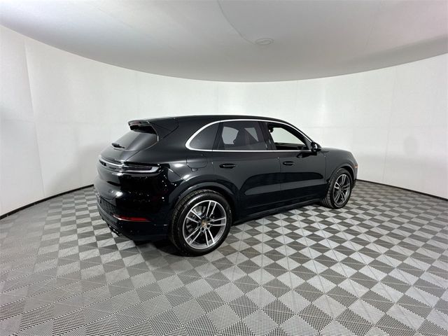 2024 Porsche Cayenne Turbo E-Hybrid