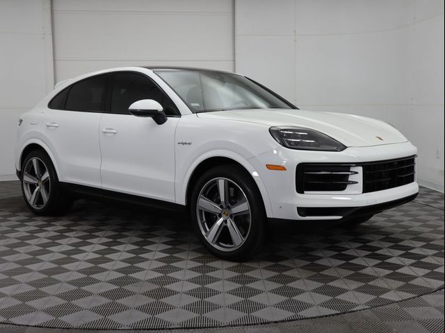 2024 Porsche Cayenne E-Hybrid Base