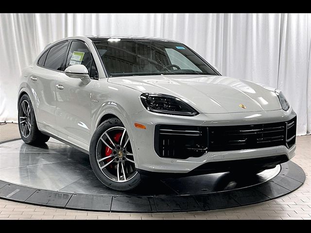 2024 Porsche Cayenne Turbo E-Hybrid