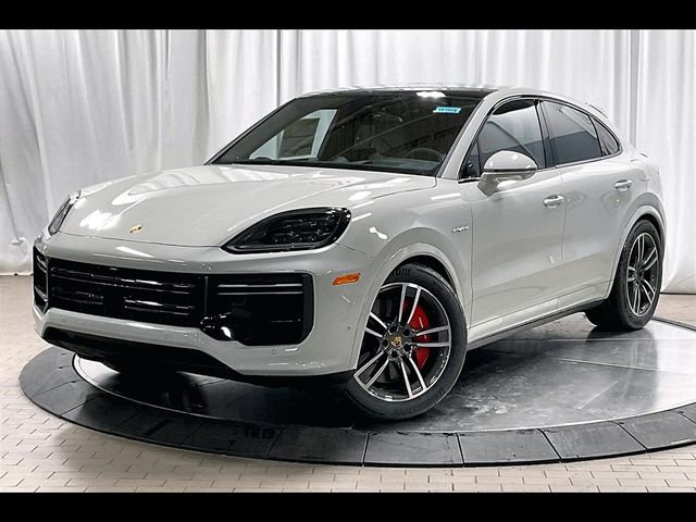 2024 Porsche Cayenne Turbo E-Hybrid