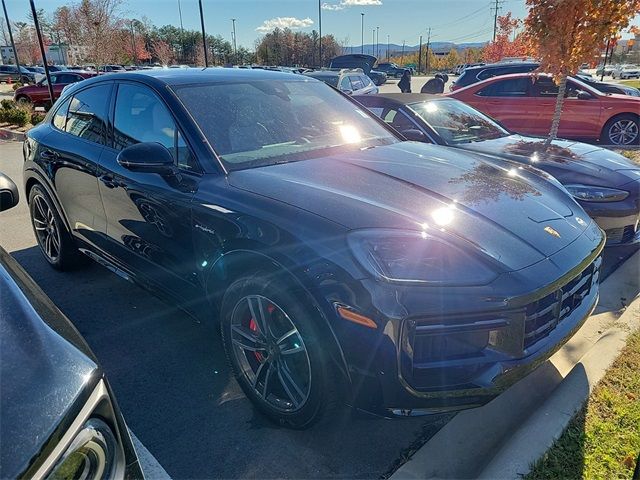 2024 Porsche Cayenne Turbo E-Hybrid