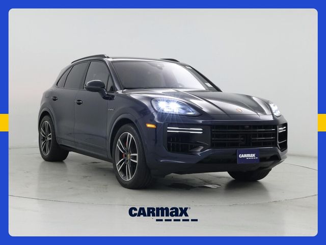2024 Porsche Cayenne Turbo E-Hybrid