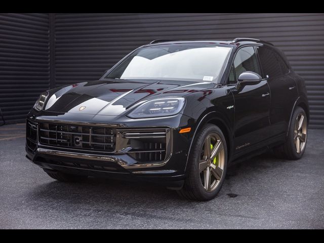 2024 Porsche Cayenne Turbo E-Hybrid