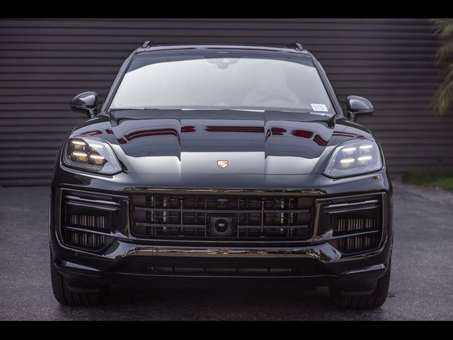 2024 Porsche Cayenne Turbo E-Hybrid