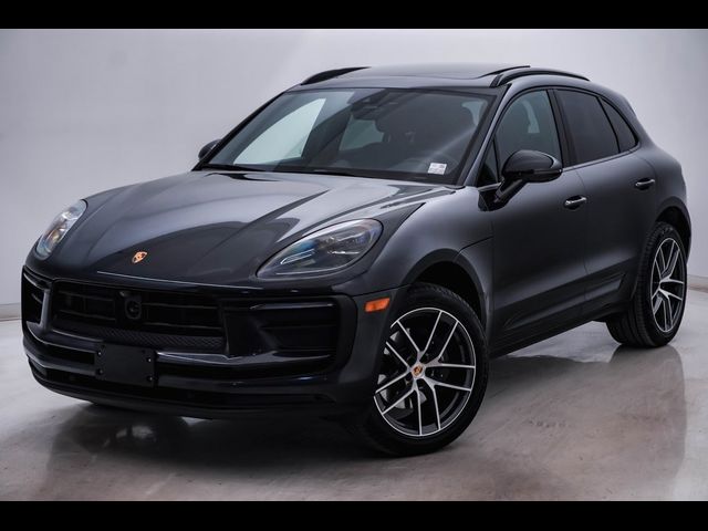 2024 Porsche Macan 