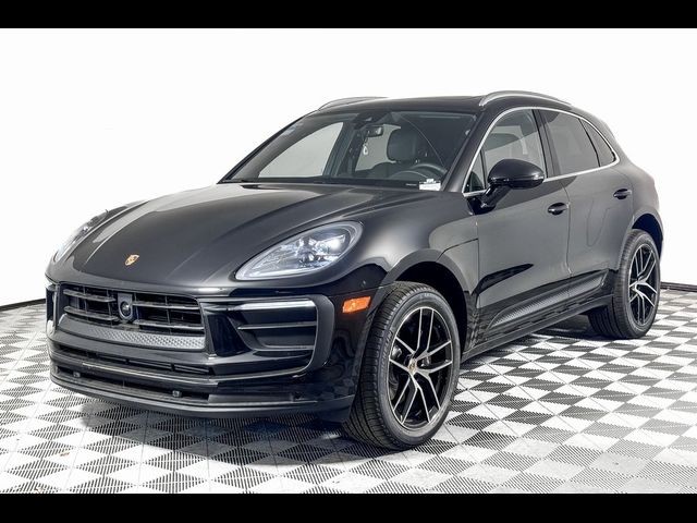 2024 Porsche Macan 