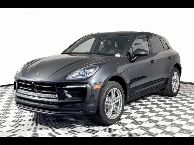 2024 Porsche Macan 