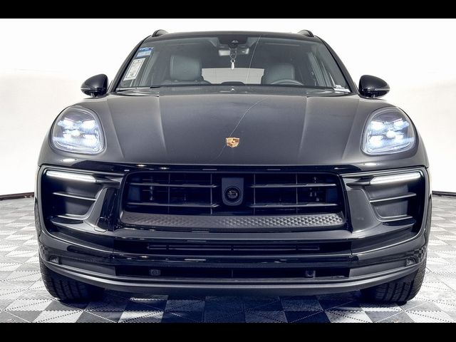 2024 Porsche Macan 