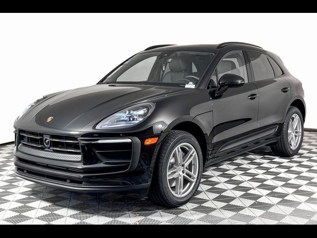 2024 Porsche Macan 