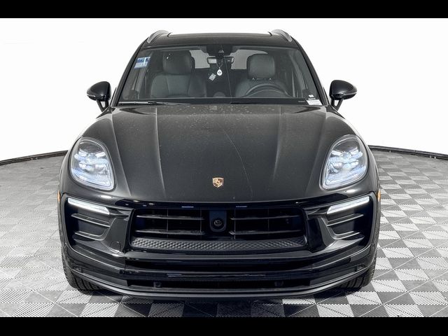 2024 Porsche Macan 