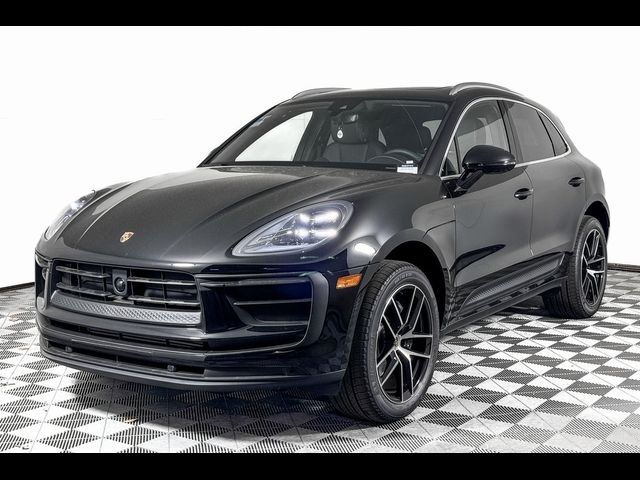 2024 Porsche Macan 