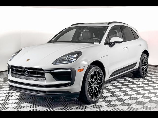 2024 Porsche Macan 