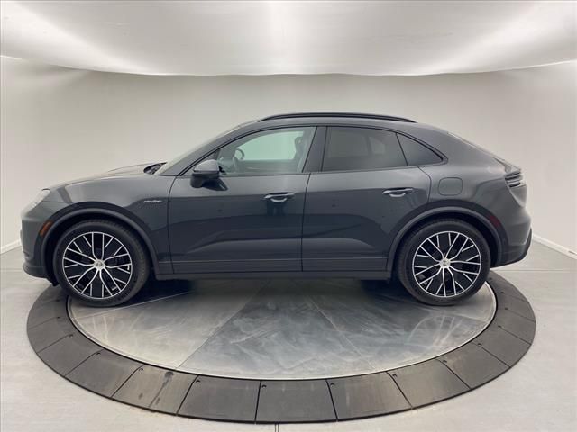 2024 Porsche Macan Electric 4