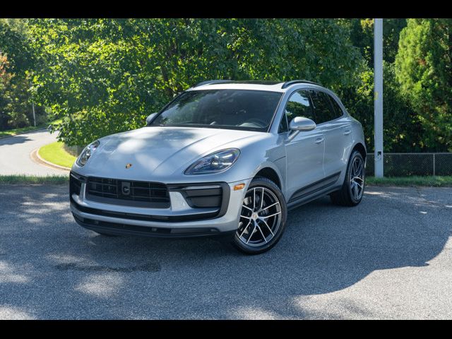 2024 Porsche Macan Base