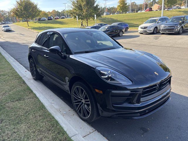 2024 Porsche Macan Base