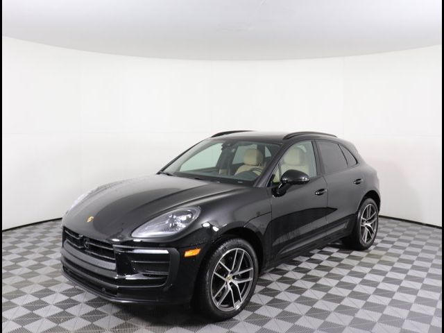 2024 Porsche Macan Base