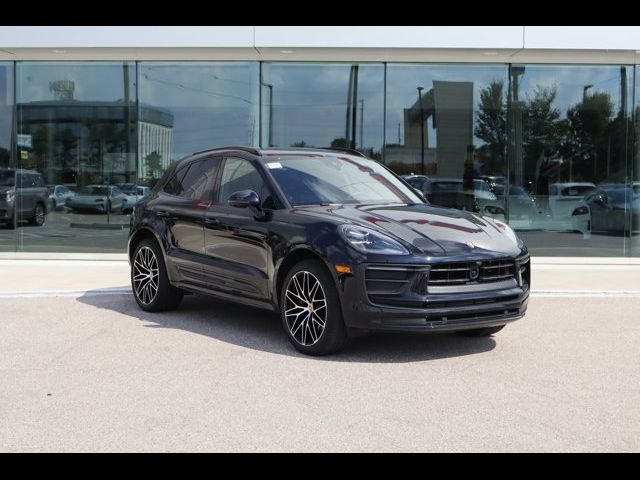 2024 Porsche Macan Base