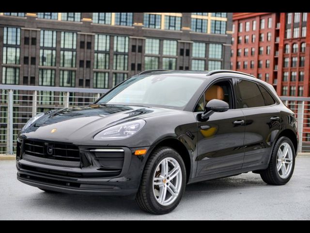 2024 Porsche Macan Base