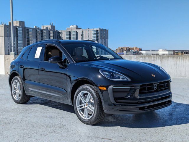 2024 Porsche Macan Base